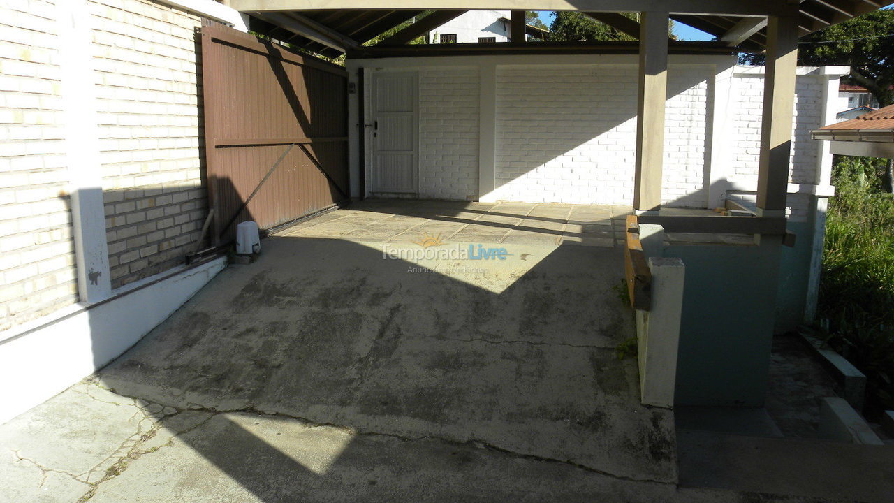 Casa para aluguel de temporada em Florianópolis (Lagoinha)