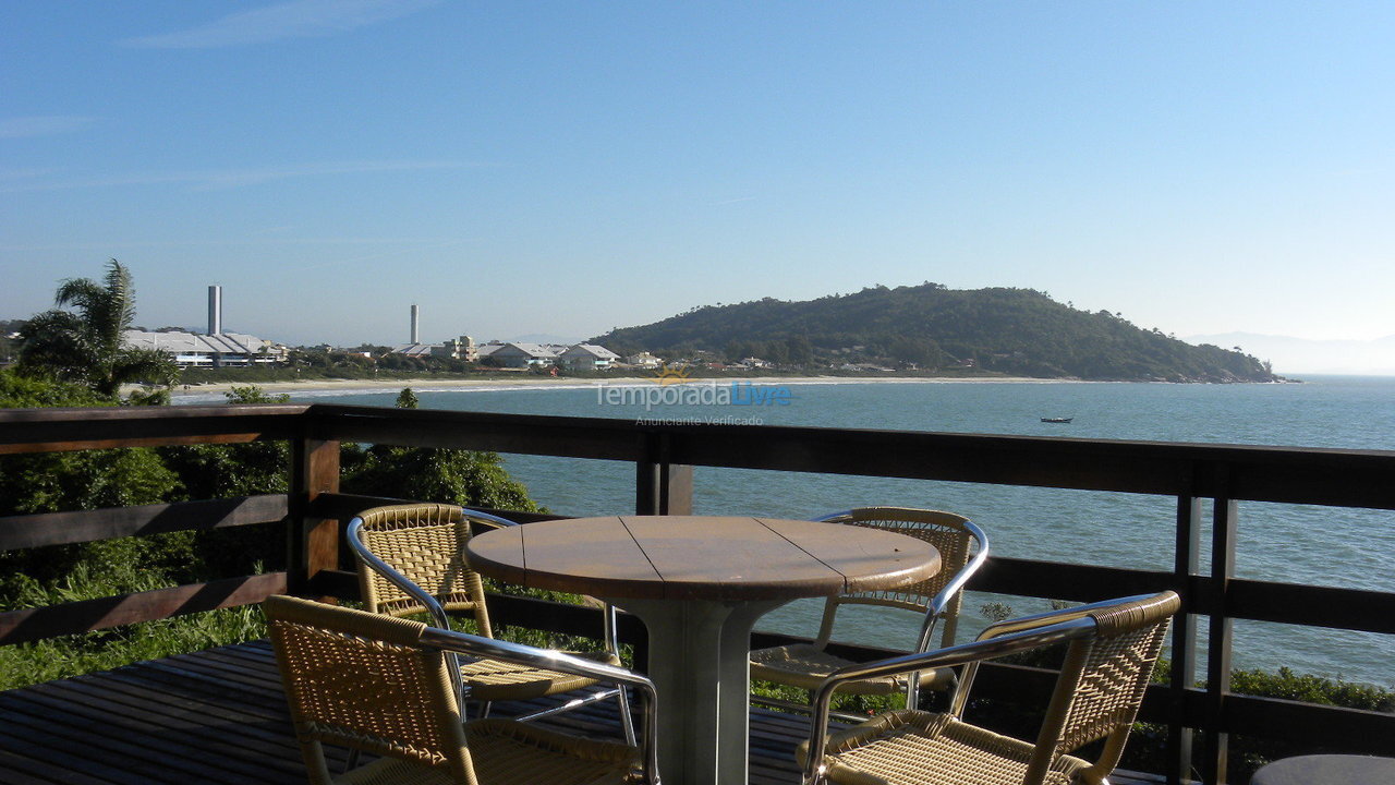 Casa para aluguel de temporada em Florianópolis (Lagoinha)