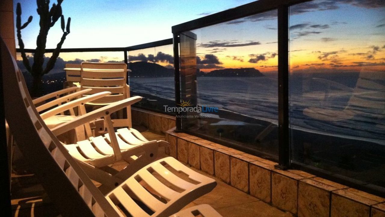 Apartment for vacation rental in Guarujá (Enseada)