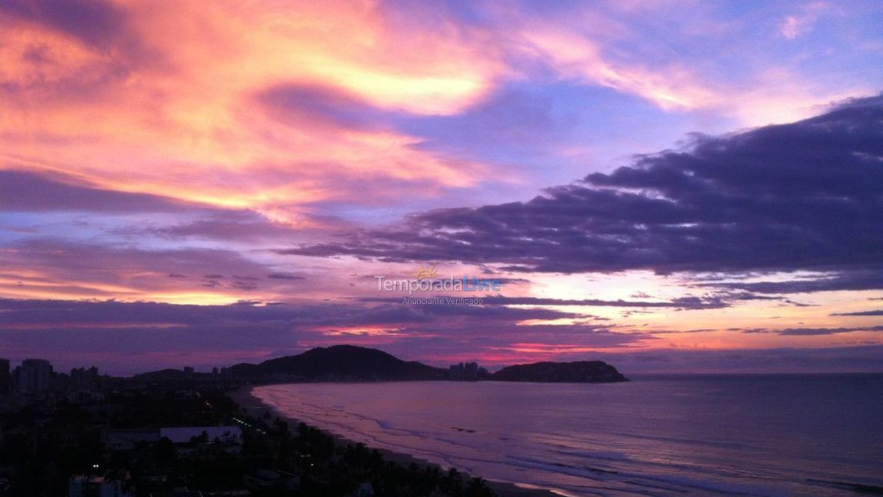 Apartment for vacation rental in Guarujá (Enseada)