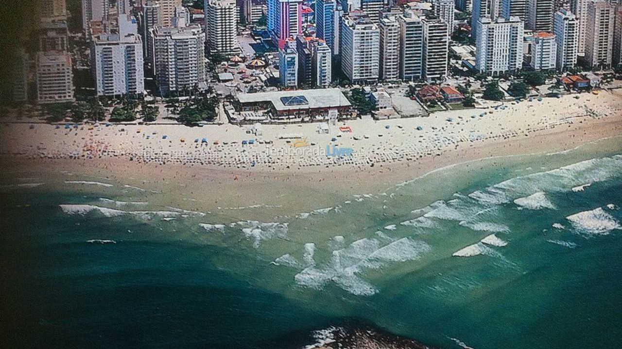 Apartamento para aluguel de temporada em Guarujá (Pitangueiras)