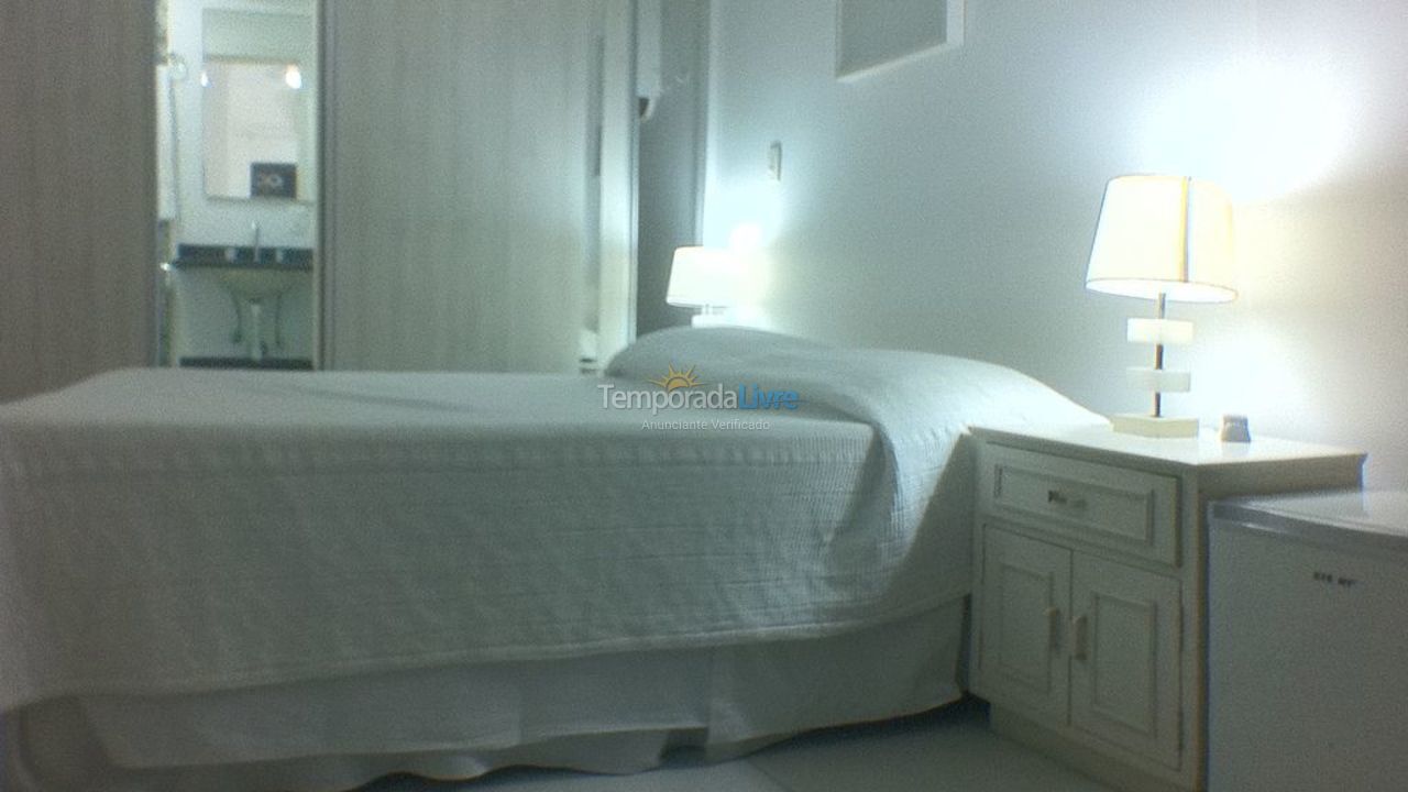 Apartamento para aluguel de temporada em Guarujá (Pitangueiras)