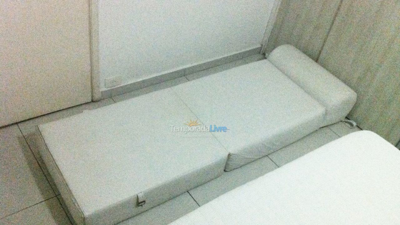 Apartamento para aluguel de temporada em Guarujá (Pitangueiras)