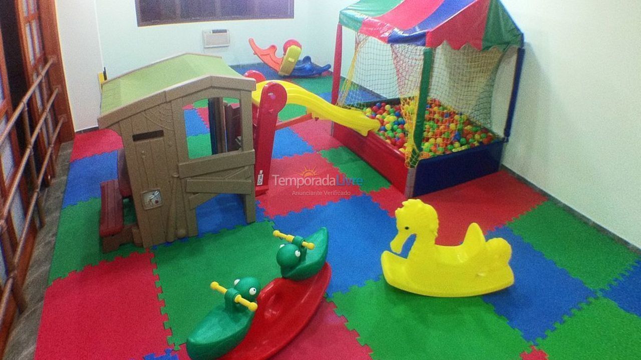 Apartamento para aluguel de temporada em Guarujá (Pitangueiras)