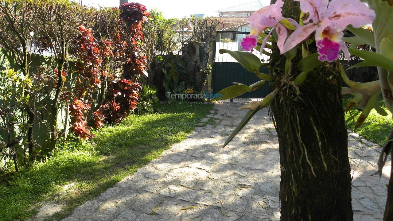 Casa para aluguel de temporada em Florianópolis (Ponta das Canas)