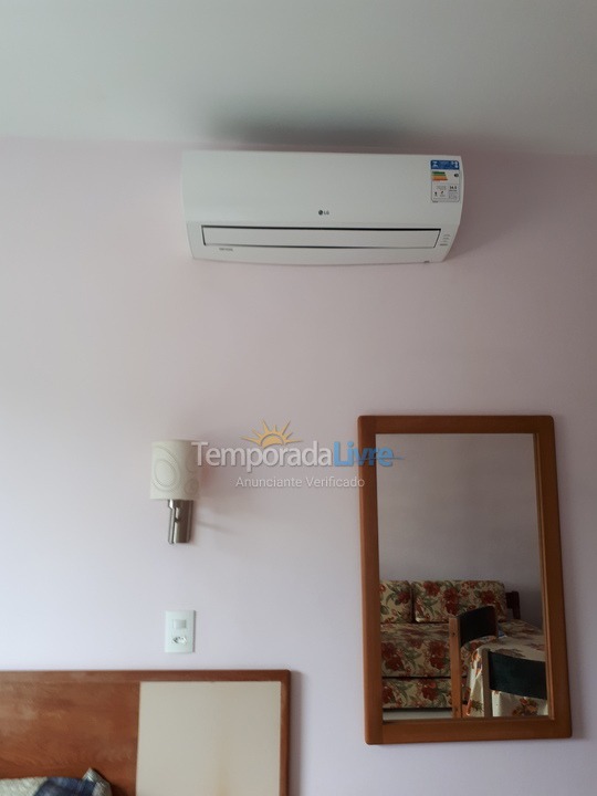 Apartment for vacation rental in Ubatuba (Praia das Toninhas)