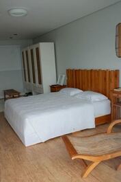 Oceanfront condo for rent