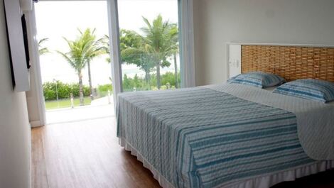 Oceanfront condo for rent