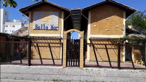 Beautiful Duplex Apartment for the season in Bombinhas