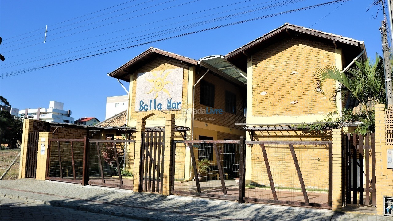 Apartment for vacation rental in Bombinhas (Praia de Bombas)