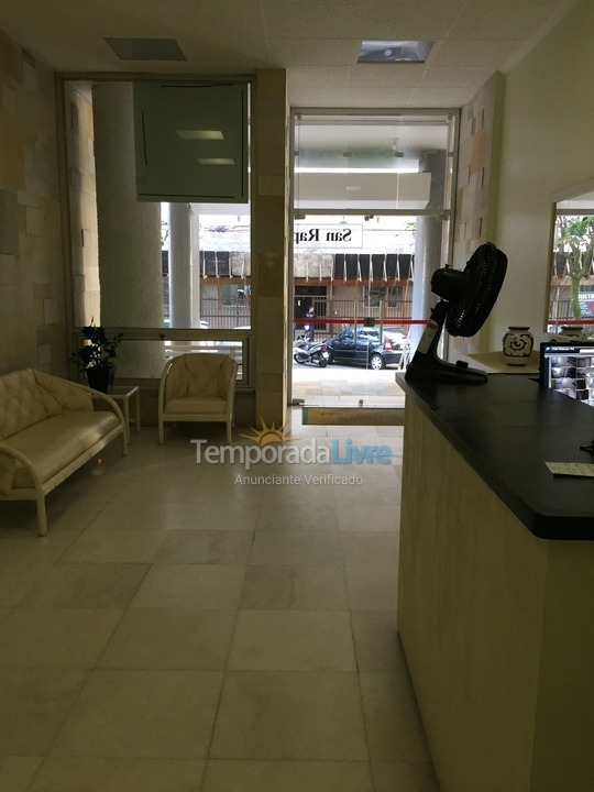 Apartamento para aluguel de temporada em Guarujá (Pitangueiras)