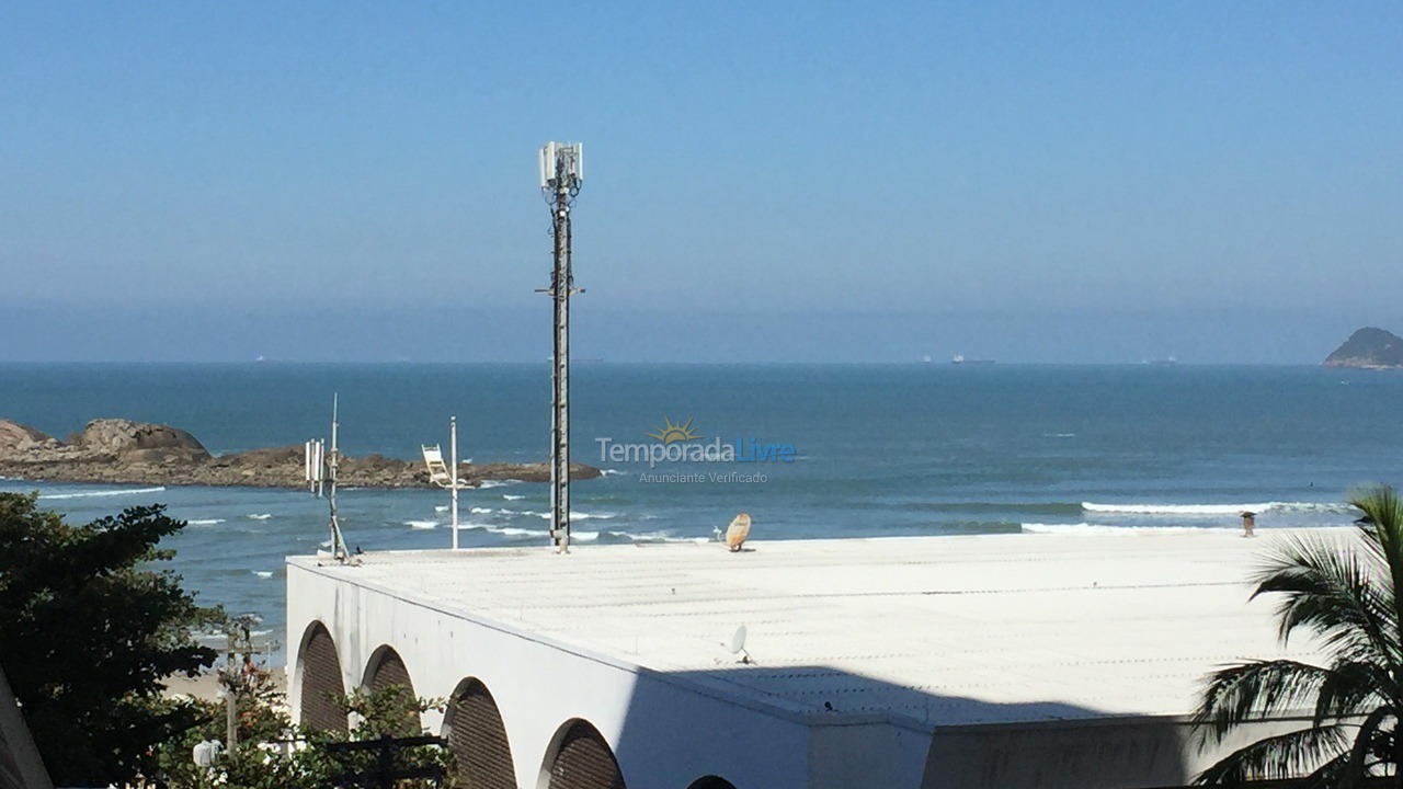 Apartamento para aluguel de temporada em Guarujá (Pitangueiras)