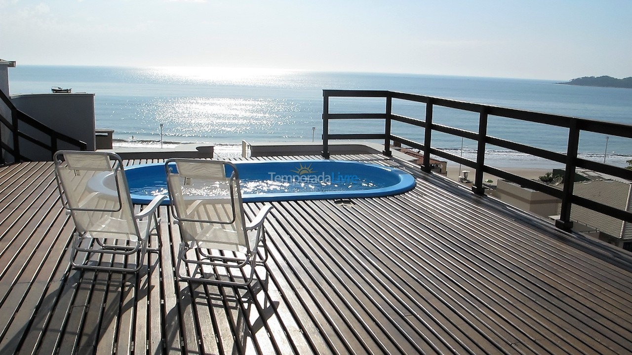 Apartamento para aluguel de temporada em Bombinhas (Praia de Bombas)