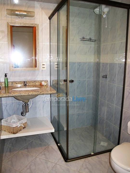 Apartamento para aluguel de temporada em Bombinhas (Praia de Bombas)