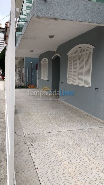 Casa para aluguel de temporada em Balneário Camboriú (Praia Central)