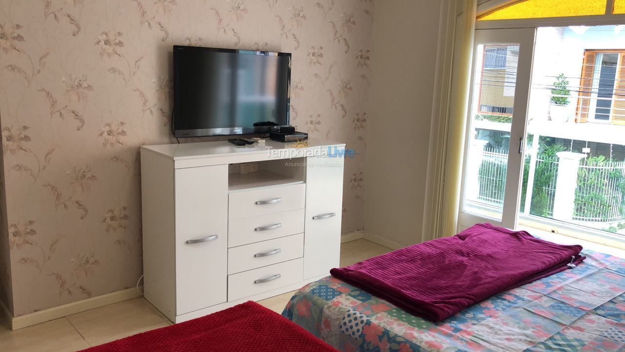 Casa para aluguel de temporada em Balneário Camboriú (Praia Central)