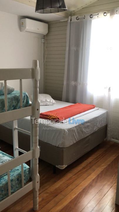 Casa para aluguel de temporada em Balneário Camboriú (Praia Central)