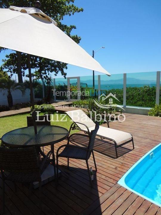 Apartamento para aluguel de temporada em Florianópolis (Cachoeira do Bom Jesus)