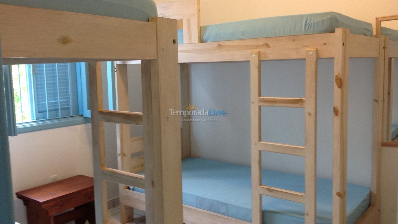 Apartment for vacation rental in Ubatuba (Enseada)