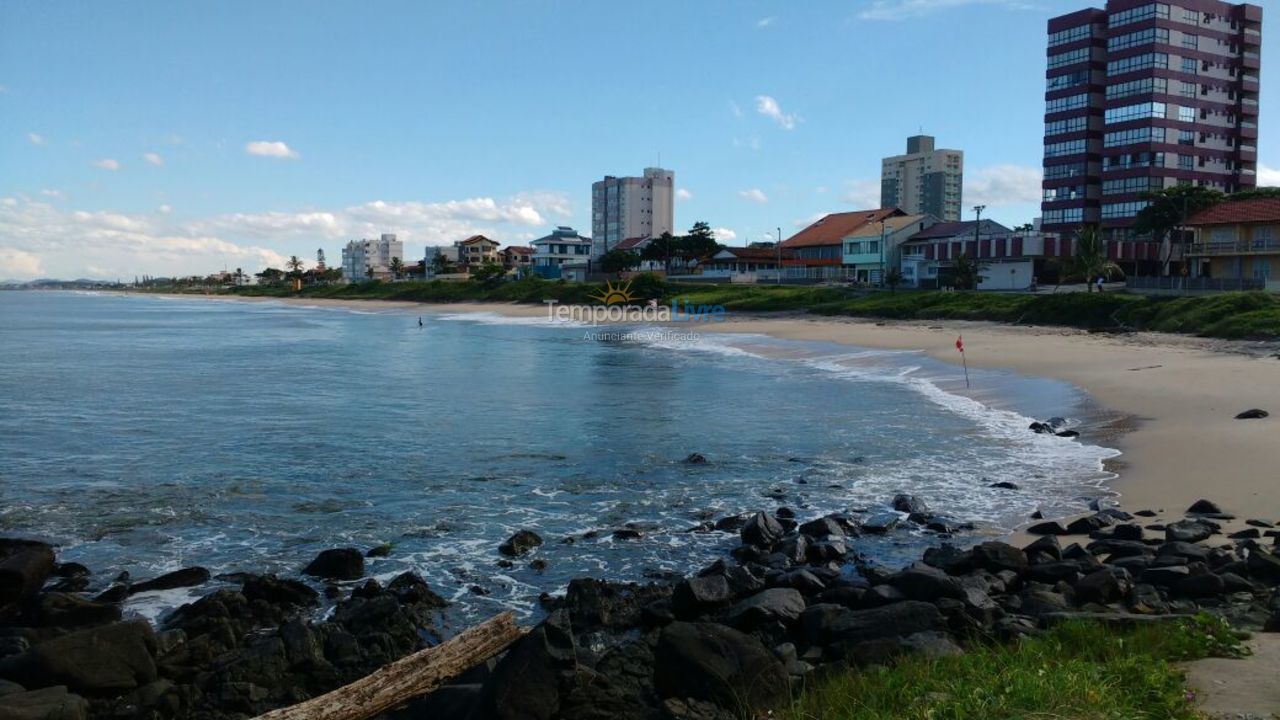 Casa para alquiler de vacaciones em Barra Velha (Praia do Tabuleiro)