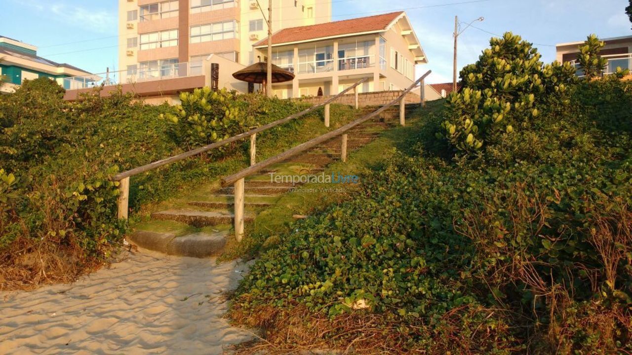 Casa para alquiler de vacaciones em Barra Velha (Praia do Tabuleiro)