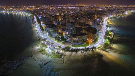 Ponta Verde à noite