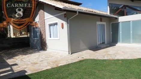 Alquilo preciosa casa en el Mariscal Beach Pool