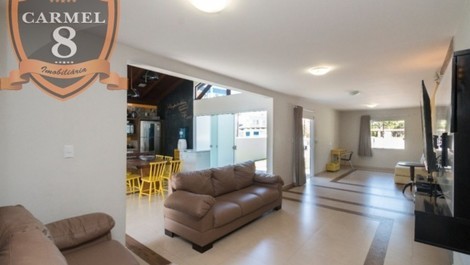 Alquilo preciosa casa en el Mariscal Beach Pool