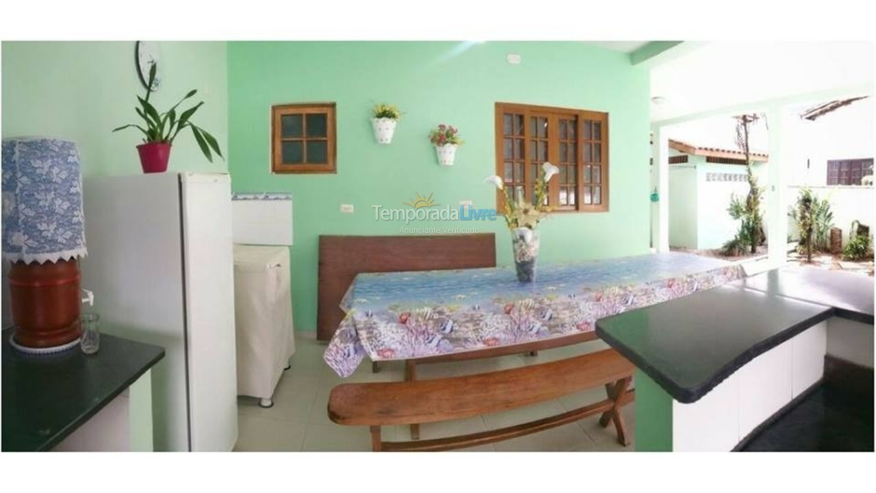 Casa para aluguel de temporada em Ubatuba (Maranduba)