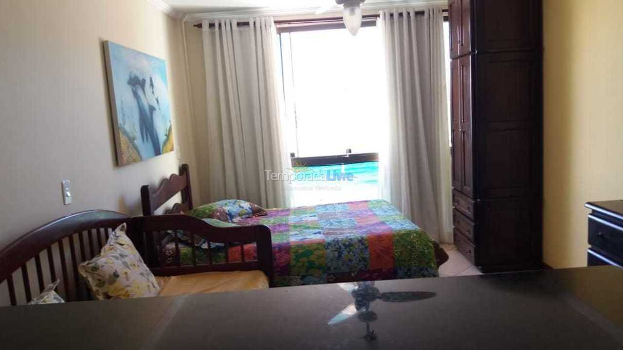 Apartamento para aluguel de temporada em Arraial do Cabo (Prainha)