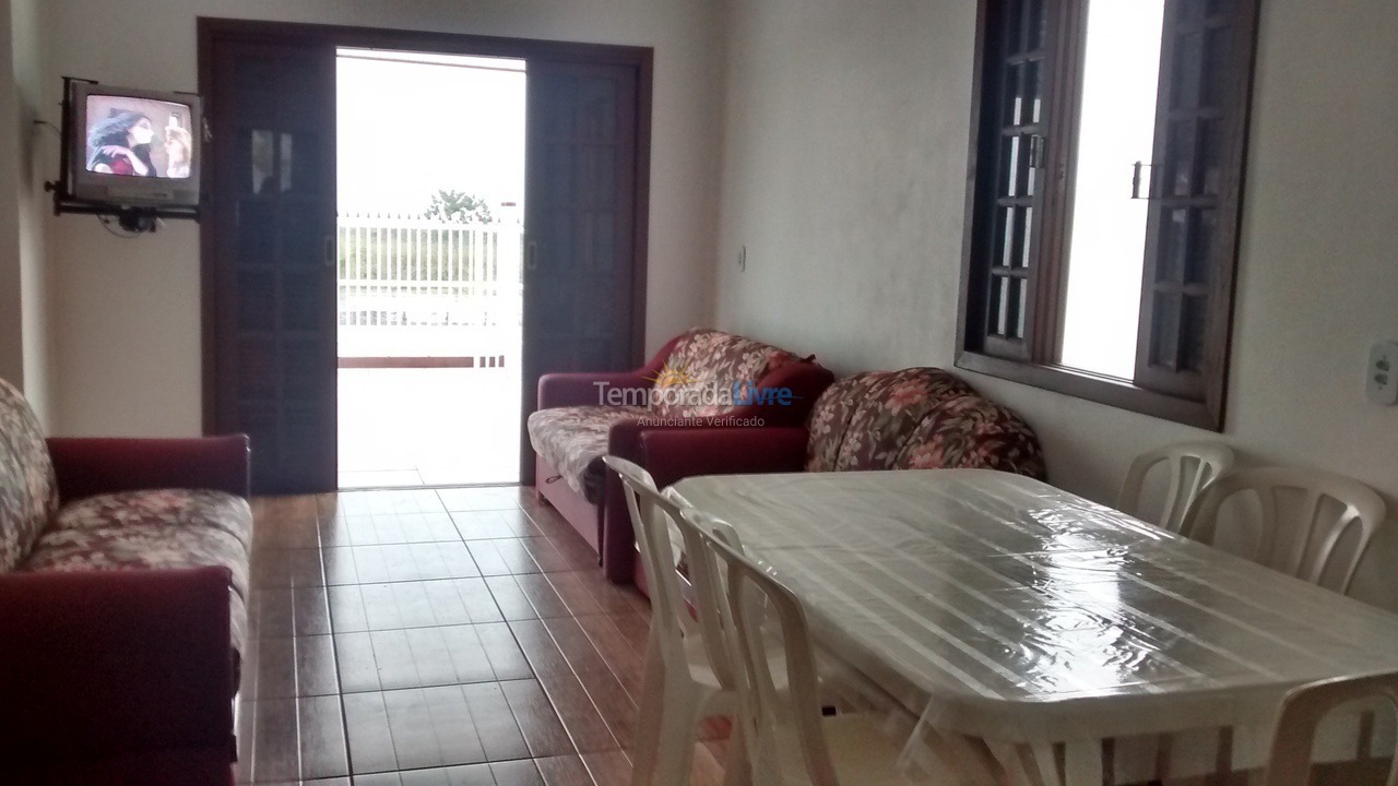 Casa para alquiler de vacaciones em Pontal do Paraná (Praia de Leste)