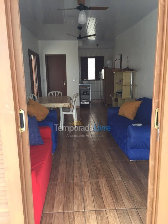 Casa para alquiler de vacaciones em Pontal do Paraná (Praia de Leste)