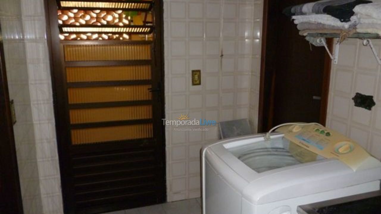 Casa para alquiler de vacaciones em Bertioga (Praia de Guaratuba)