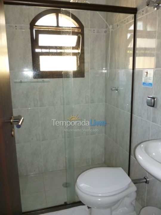 Casa para alquiler de vacaciones em Bertioga (Praia de Guaratuba)