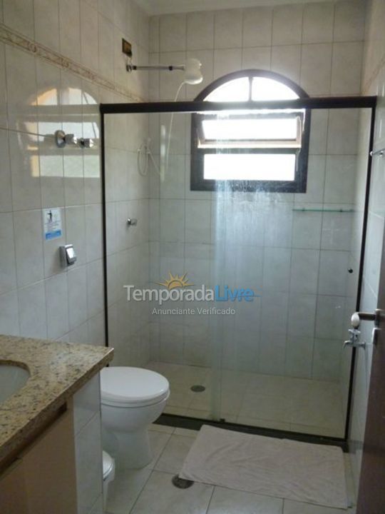Casa para alquiler de vacaciones em Bertioga (Praia de Guaratuba)