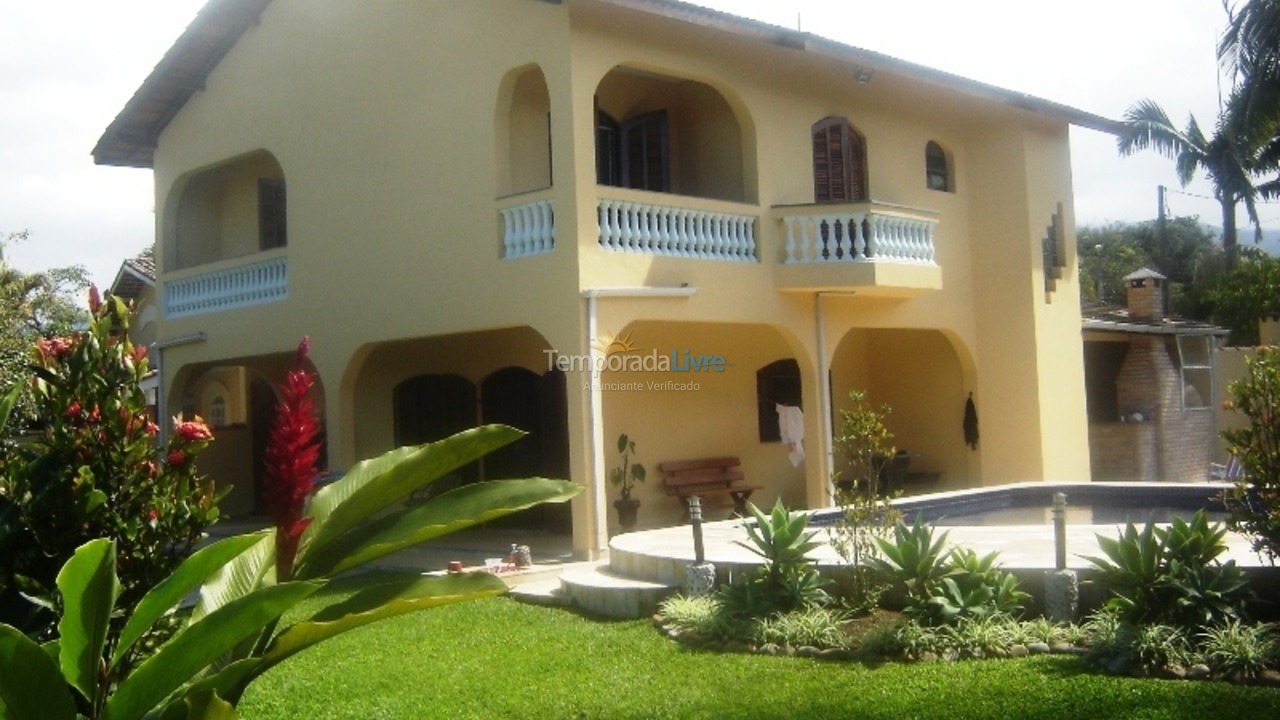Casa para alquiler de vacaciones em Bertioga (Praia de Guaratuba)