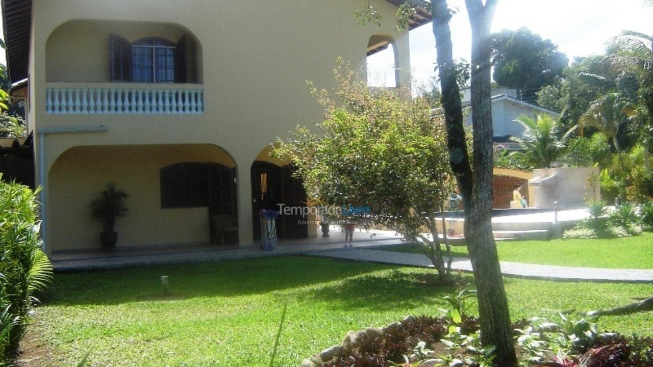 Casa para alquiler de vacaciones em Bertioga (Praia de Guaratuba)
