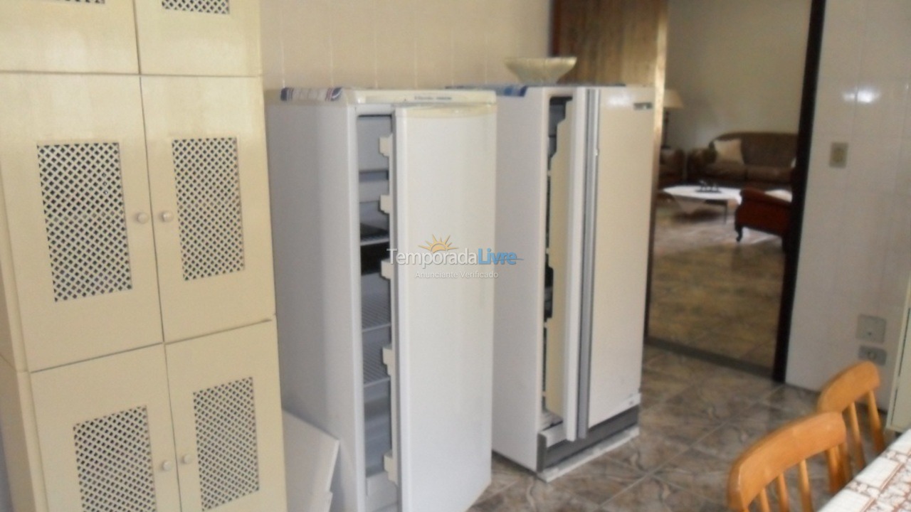 Casa para alquiler de vacaciones em Bertioga (Costa do Sol)