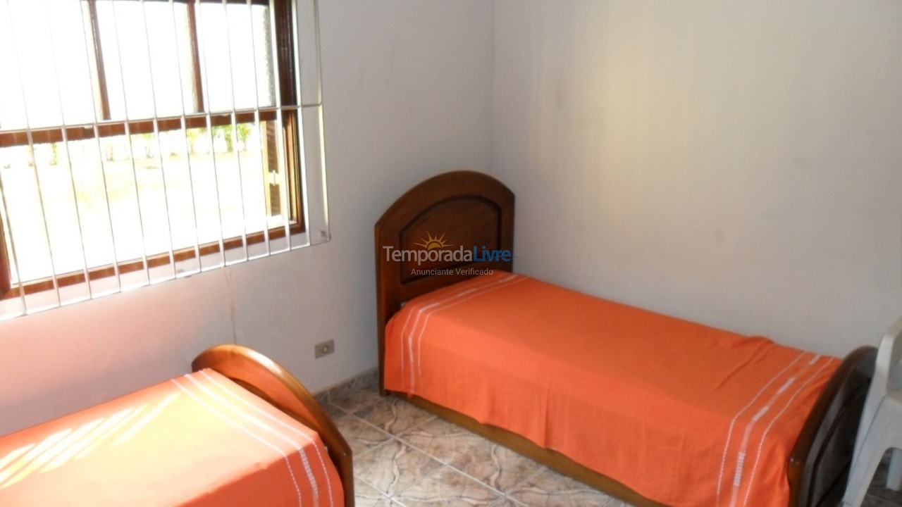 Casa para alquiler de vacaciones em Bertioga (Costa do Sol)