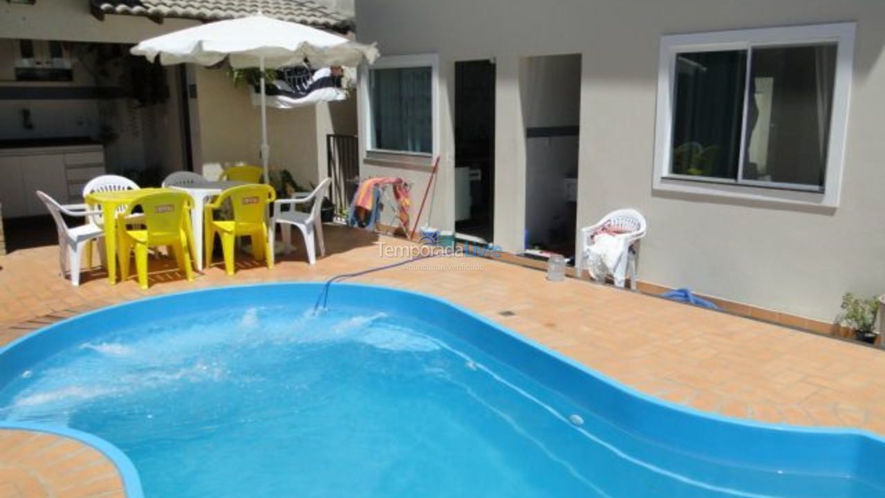 Casa para aluguel de temporada em Guarapari (Praia do Morro)