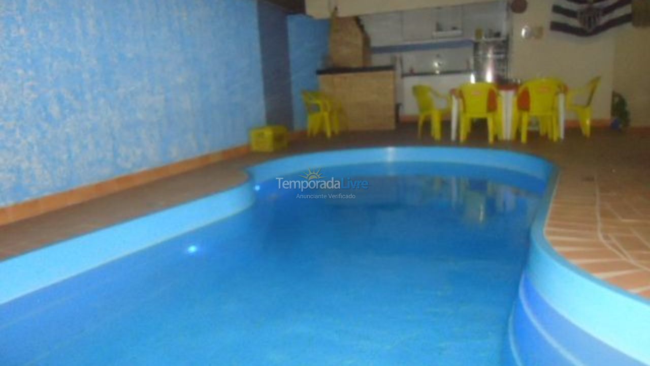 Casa para aluguel de temporada em Guarapari (Praia do Morro)