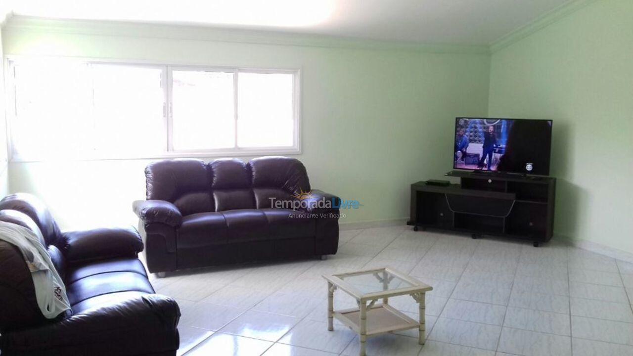 Casa para aluguel de temporada em Guarapari (Praia do Morro)