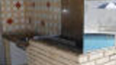 House with pool 150m from Taperapuan Beach