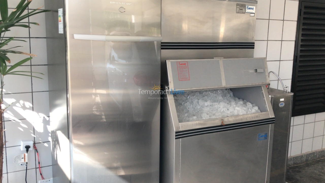 Apartment for vacation rental in Guarujá (Enseada)