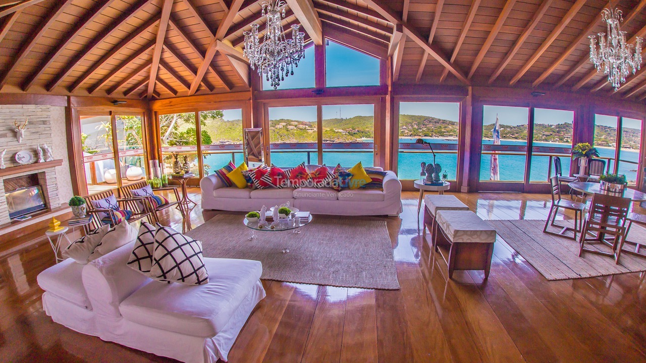 Casa para aluguel de temporada em Armação dos Búzios (Praia da Ferradura)