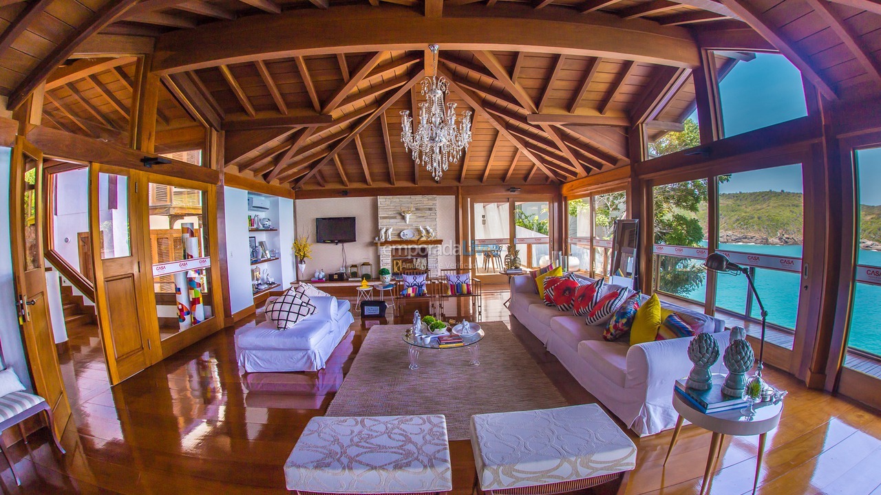 Casa para aluguel de temporada em Armação dos Búzios (Praia da Ferradura)