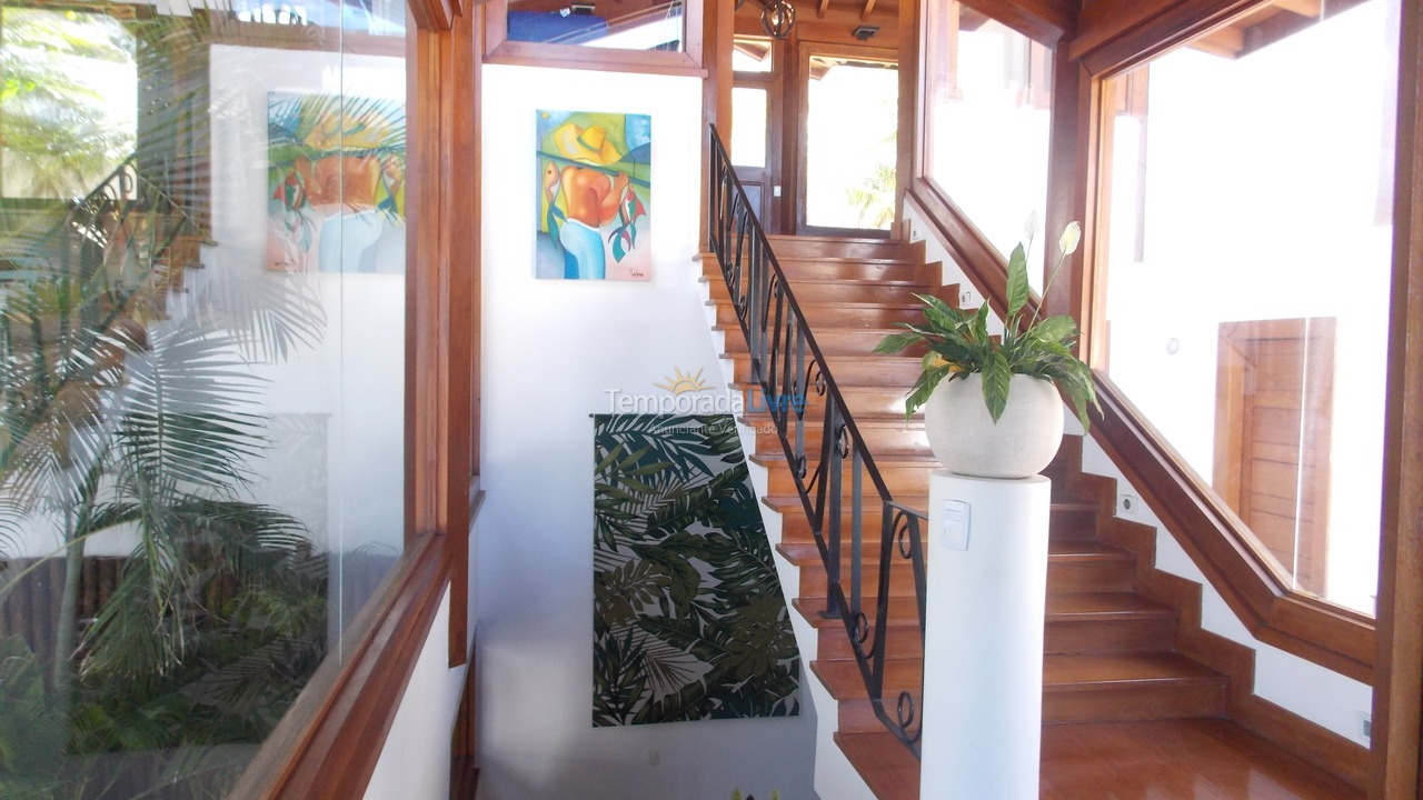 Casa para aluguel de temporada em Armação dos Búzios (Praia da Ferradura)