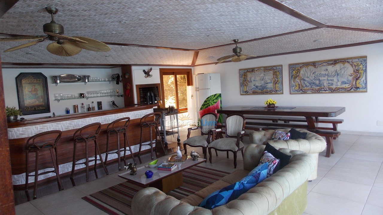 Casa para aluguel de temporada em Armação dos Búzios (Praia da Ferradura)