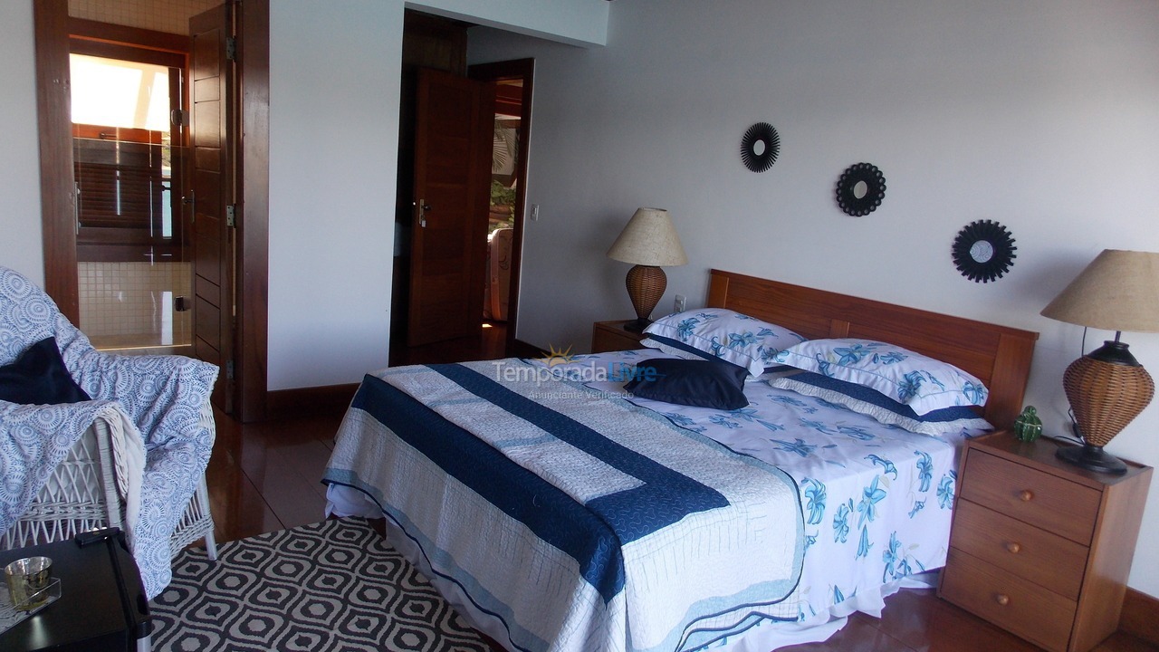 Casa para aluguel de temporada em Armação dos Búzios (Praia da Ferradura)