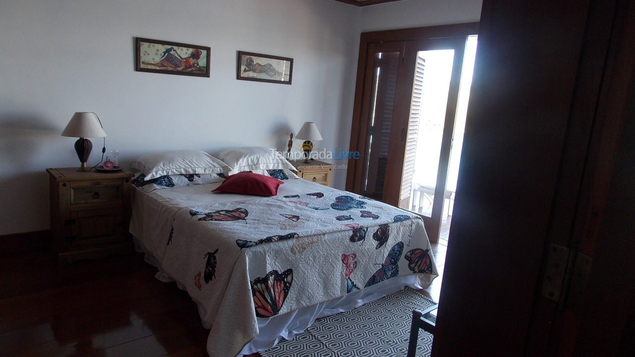 Casa para aluguel de temporada em Armação dos Búzios (Praia da Ferradura)